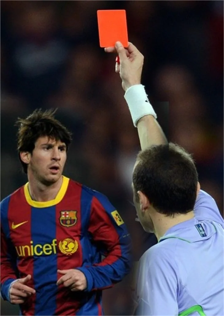 ÇAKIR, MESSİ'YE KIRMIZI KART GÖSTERECEK Mİ?