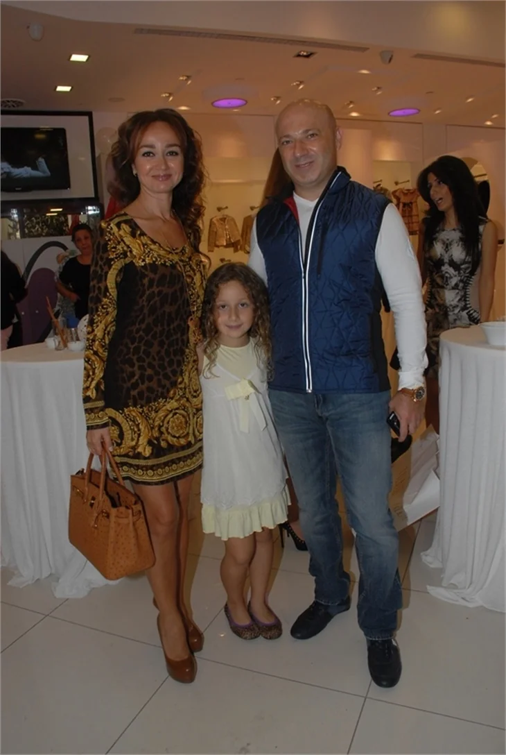 IVANA  SERT'IN OĞLU ATEŞ PODYUMA ÇIKTI