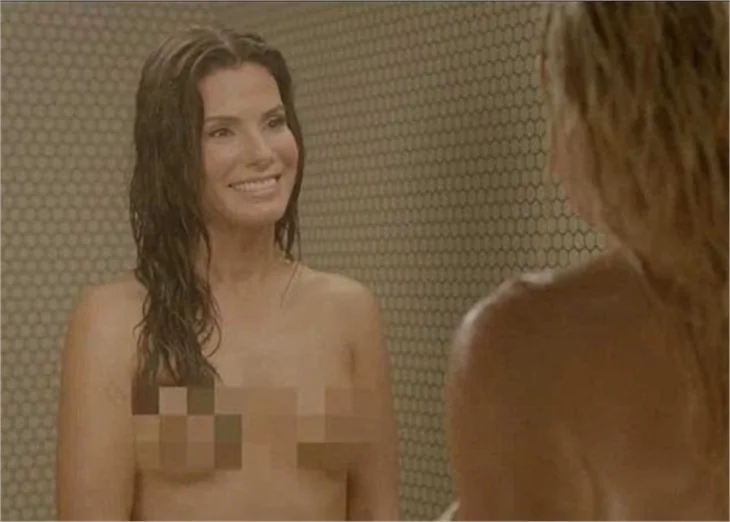 Sandra Bullock çırılçıplak soyundu