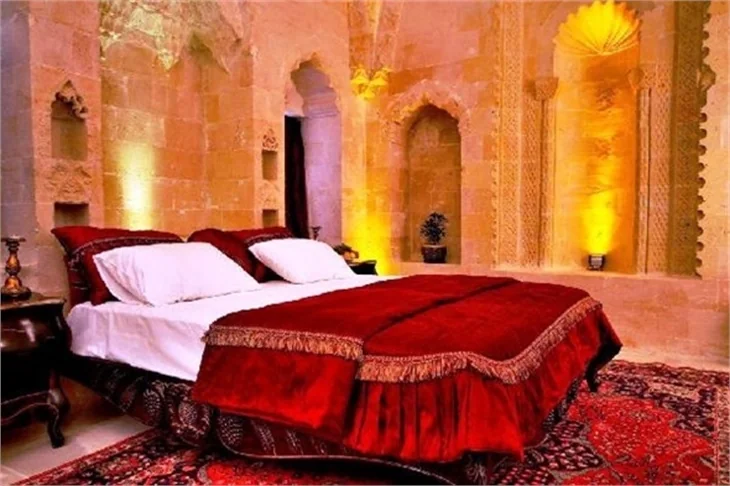Tarihi konak otel oldu