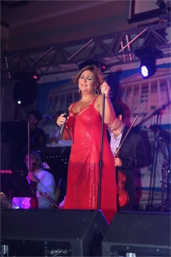 Sibel Can'ın muhteşem Kıbrıs konseri