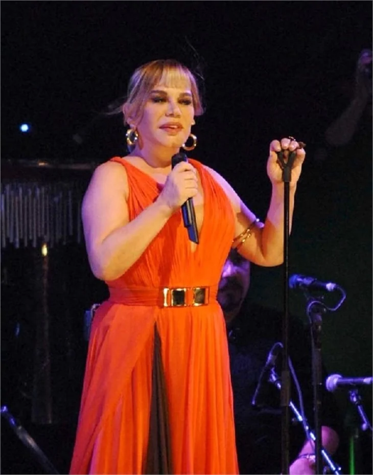 Sezen Aksu, Antalya'da olay yarattı!.