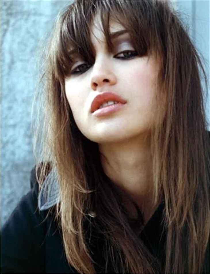 Olga Kurylenko, Tom Cruise ile "Oblivion"da oynayacak