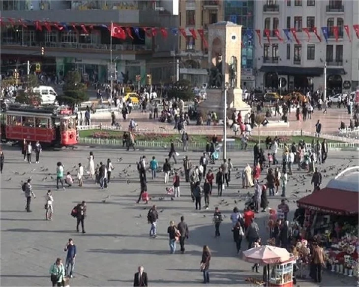 Taksim Meydan Düzenleme çalışmaları başladı