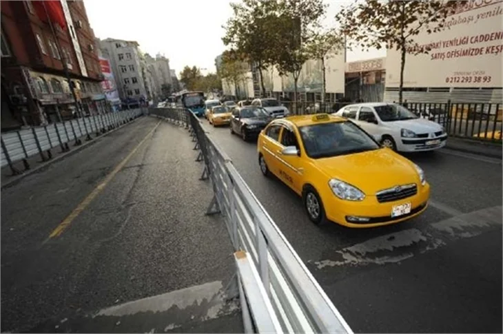 Taksim Meydan Düzenleme çalışmaları başladı