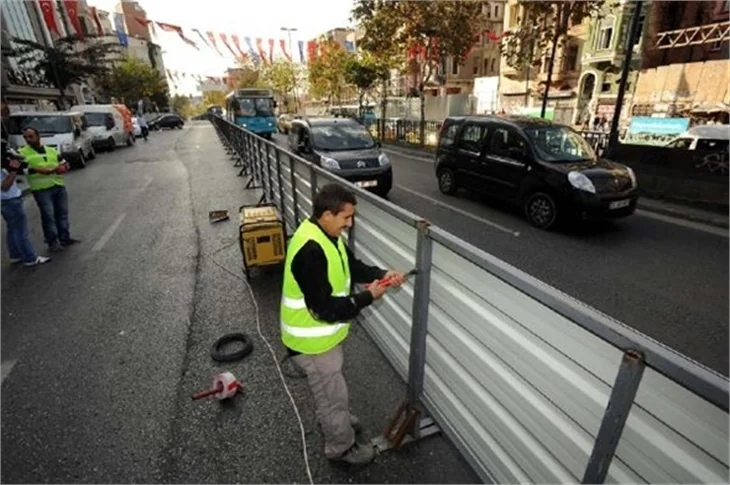 Taksim Meydan Düzenleme çalışmaları başladı