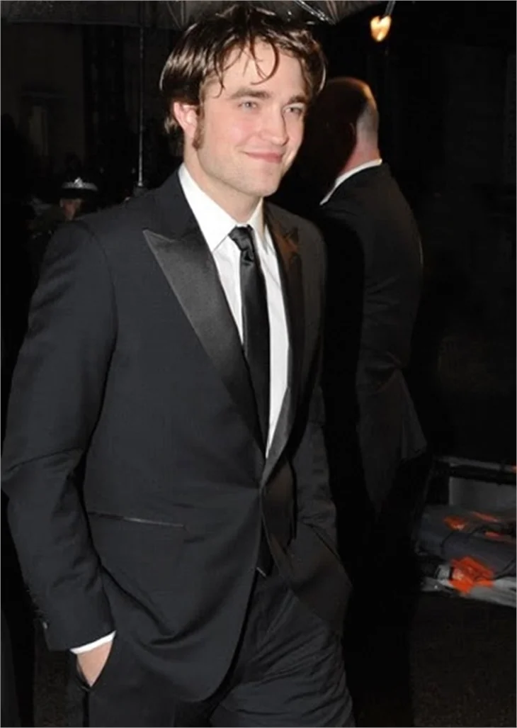 PATTINSON'A ALDATILMAK YARADI!