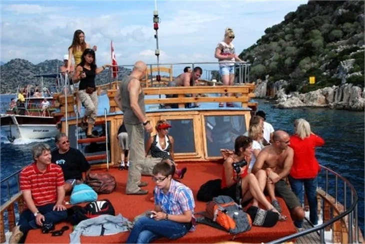 Akdeniz ve Ege kıyılarına yaz geri geldi