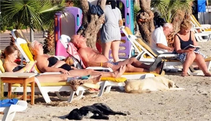 Akdeniz ve Ege kıyılarına yaz geri geldi