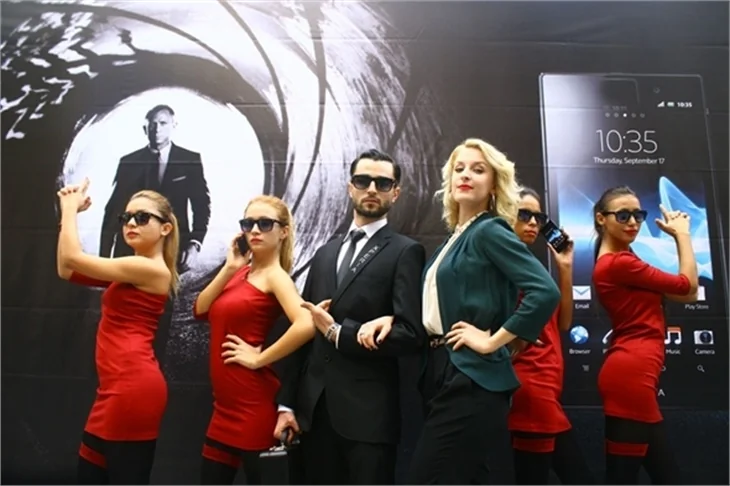 James Bond'lar ve Bond kızları Nişantaşı'nda