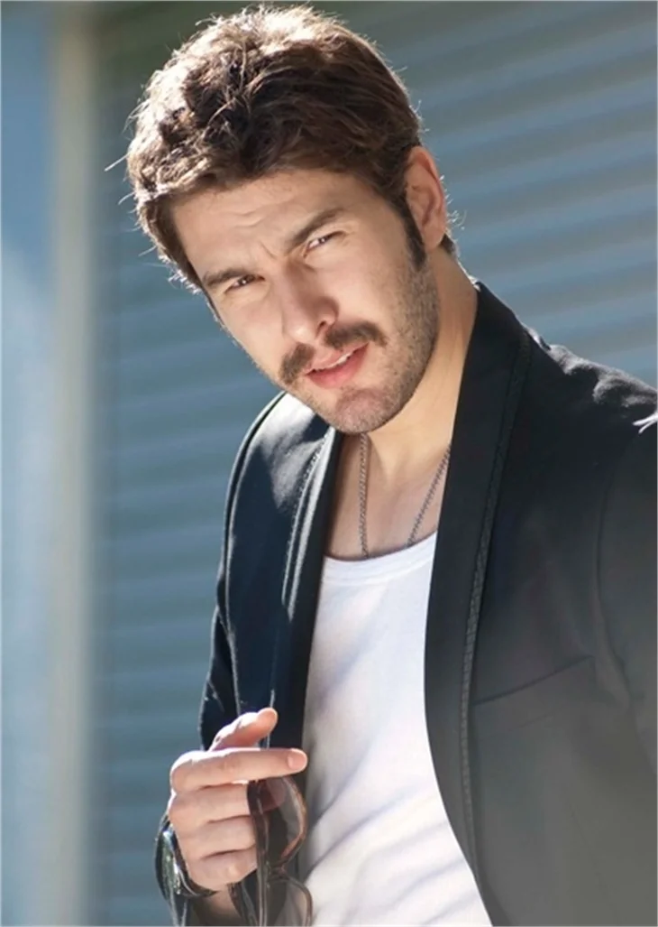 FURKAN PALALI, HANGİ PROJEYLE DÖNÜYOR?
