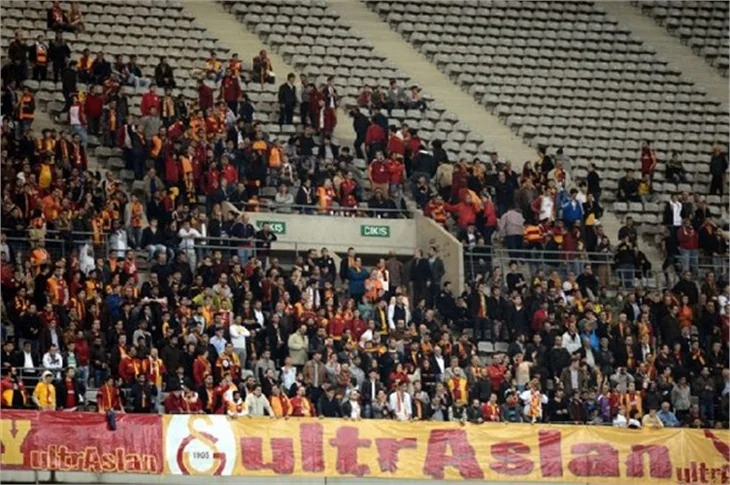 Galatasaray - İ.B.B maçından kareler...