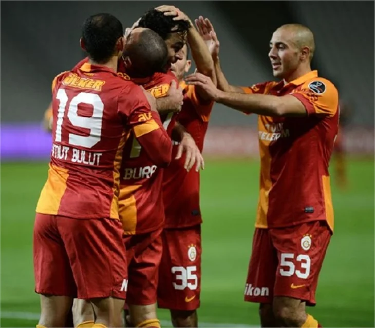 Galatasaray - İ.B.B maçından kareler...