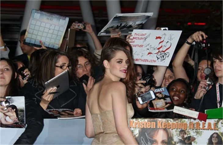Transparan vampir Kristen Stewart...