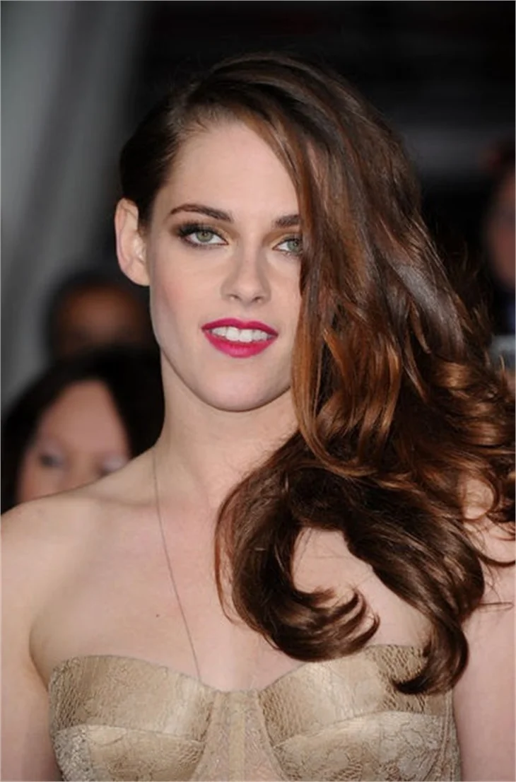 Transparan vampir Kristen Stewart...