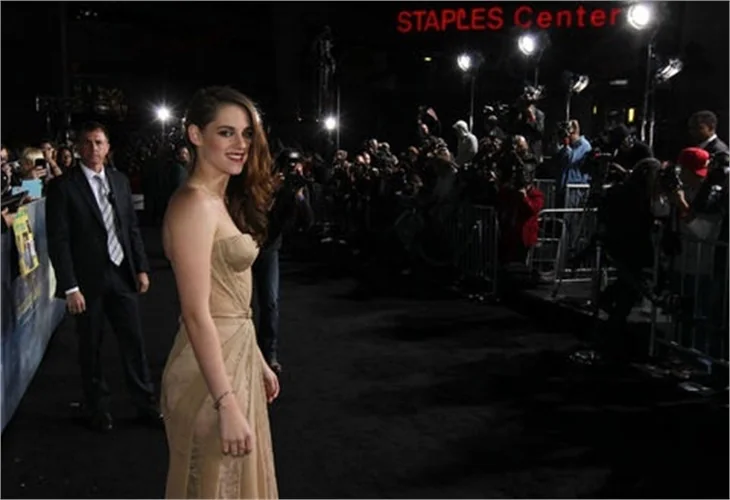 Transparan vampir Kristen Stewart...