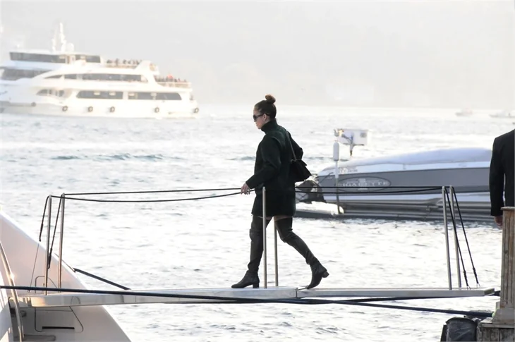 Jennifer Lopez, çocuklarını İstanbul'da bıraktı!