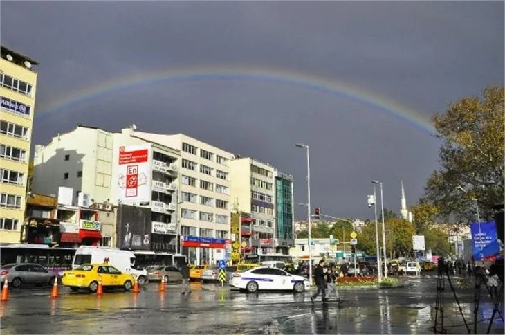 İstanbul gökkuşağıyla taçlandı