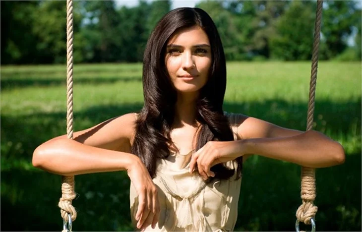 Tuba Büyüküstün'ün dizisinin sosyal medya başarısı!