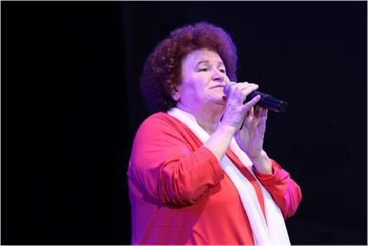 İzzet Çapa'nın Selda Bağcan röportajı!