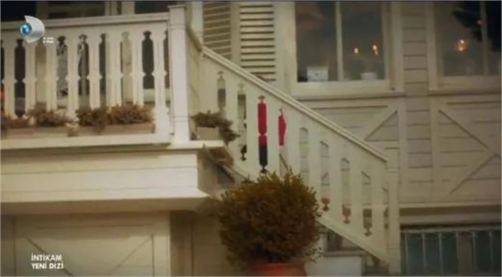 İşte Beren Saat'in yeni yalısı...