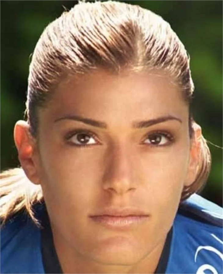 Francesca Piccinini, Kanarya yolunda...