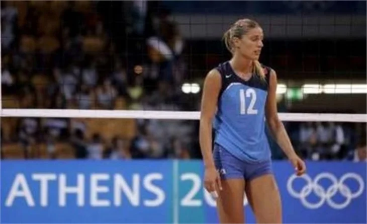 Francesca Piccinini, Kanarya yolunda...