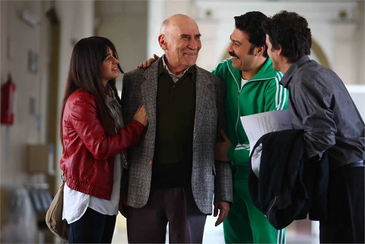 Tuncel Kurtiz 40 yaş gençleşti!