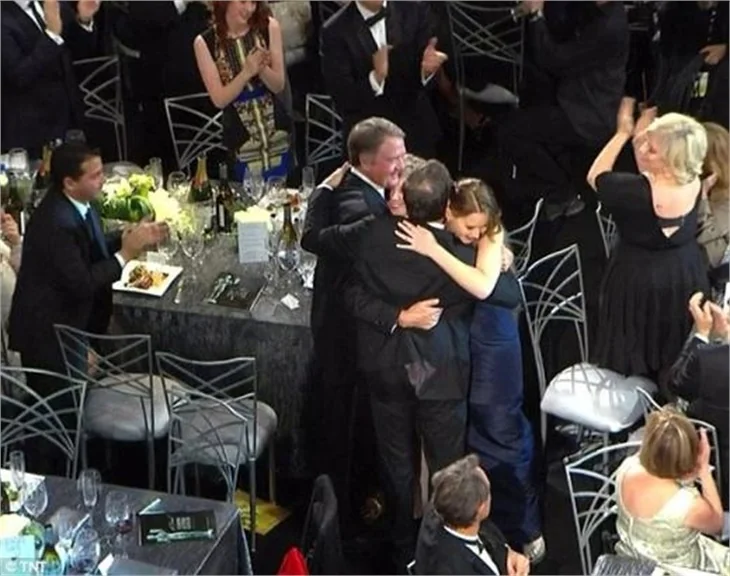 Jennifer Lawrence'ın elbise kazası!
