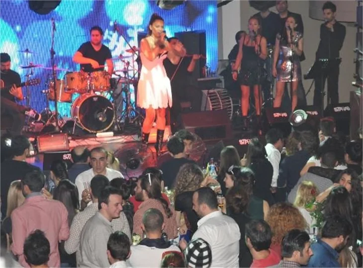 Uludağ'ın kraliçesi Demet Akalın