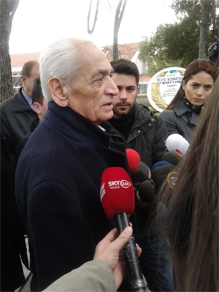 Ferdi Özbeğen son yolculuğuna uğurlandı