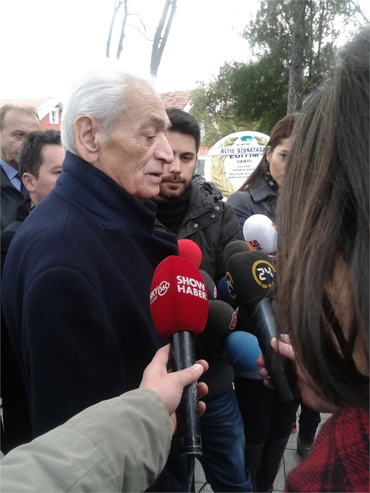 Ferdi Özbeğen son yolculuğuna uğurlandı