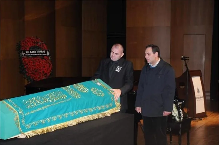 Ferdi Özbeğen son yolculuğuna uğurlandı