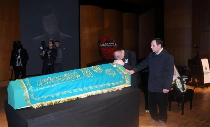 Ferdi Özbeğen son yolculuğuna uğurlandı