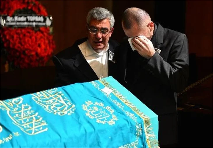 Ferdi Özbeğen son yolculuğuna uğurlandı