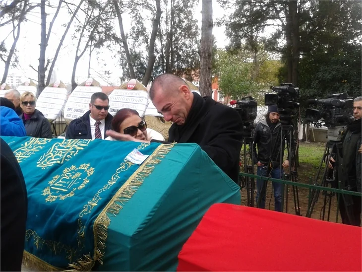 Ferdi Özbeğen son yolculuğuna uğurlandı