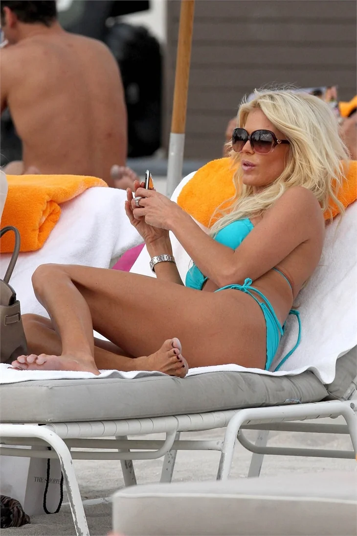 Victoria Silvstedt'ın hayatı tatil!