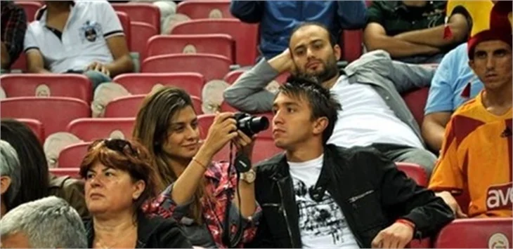 Muslera'nın sevgilisi: Soyulmaktan bıktım!