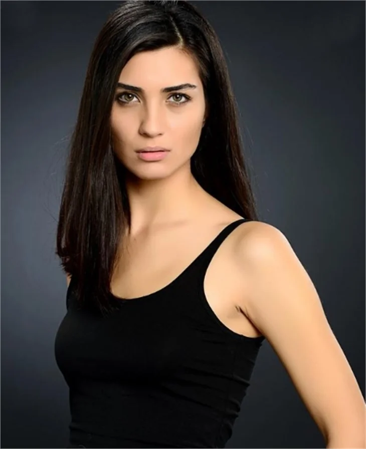 Tuba Büyüküstün'ün 20 Dakika fotoğrafları...