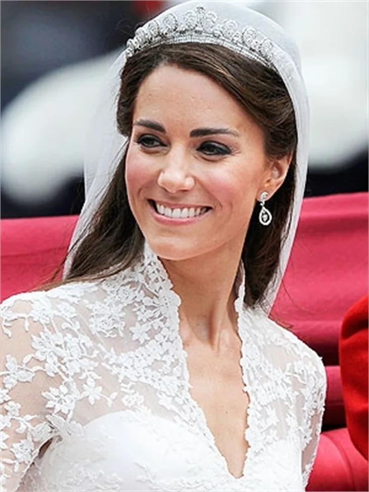 Hamile düşes Kate Middleton bikilini...