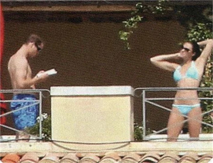 Hamile düşes Kate Middleton bikilini...