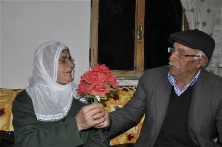 Türkiye ve dünyada Sevgililer Günü böyle kutlandı