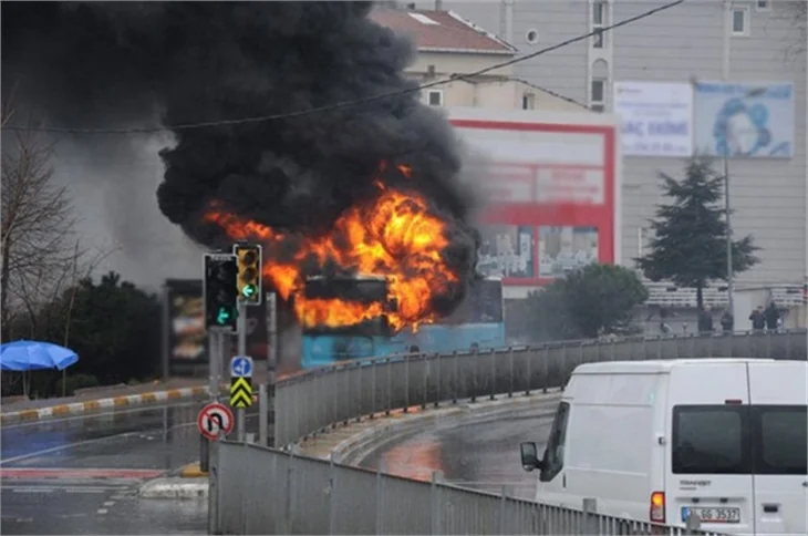 Şişli'de molotof kokteylli saldırı!