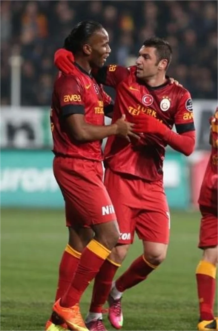 Drogba şov yaptı!