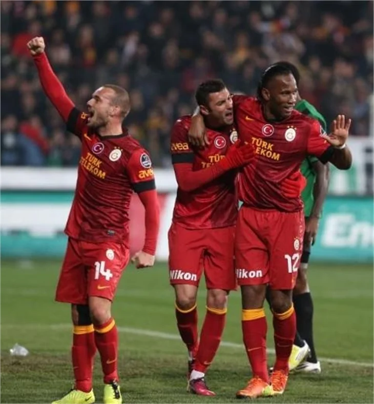 Drogba şov yaptı!