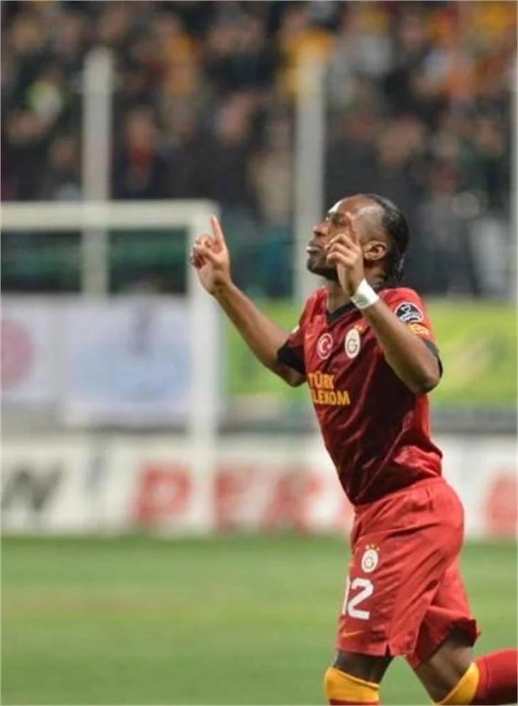 Drogba şov yaptı!