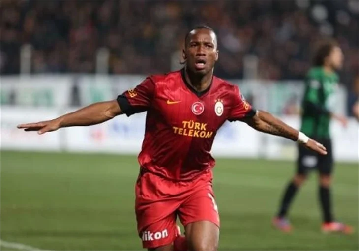 Drogba şov yaptı!