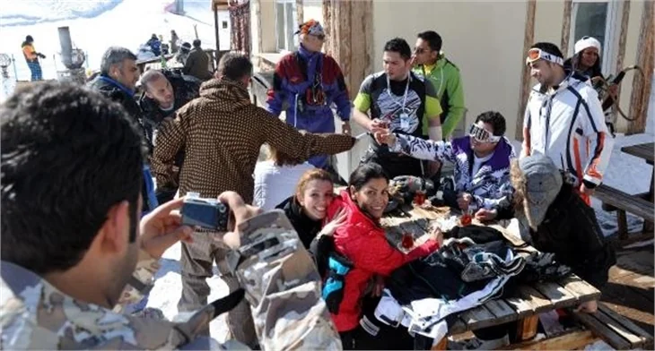 Palandöken'de İranlı turist bereketi