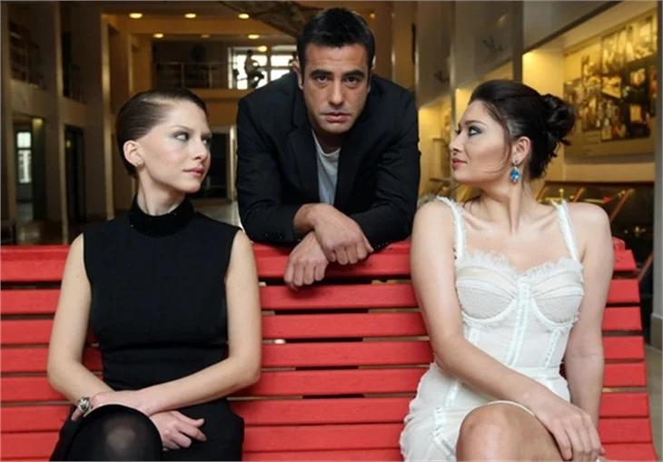 Nurgül Yeşilçay'ın yeni partneri belli oldu!