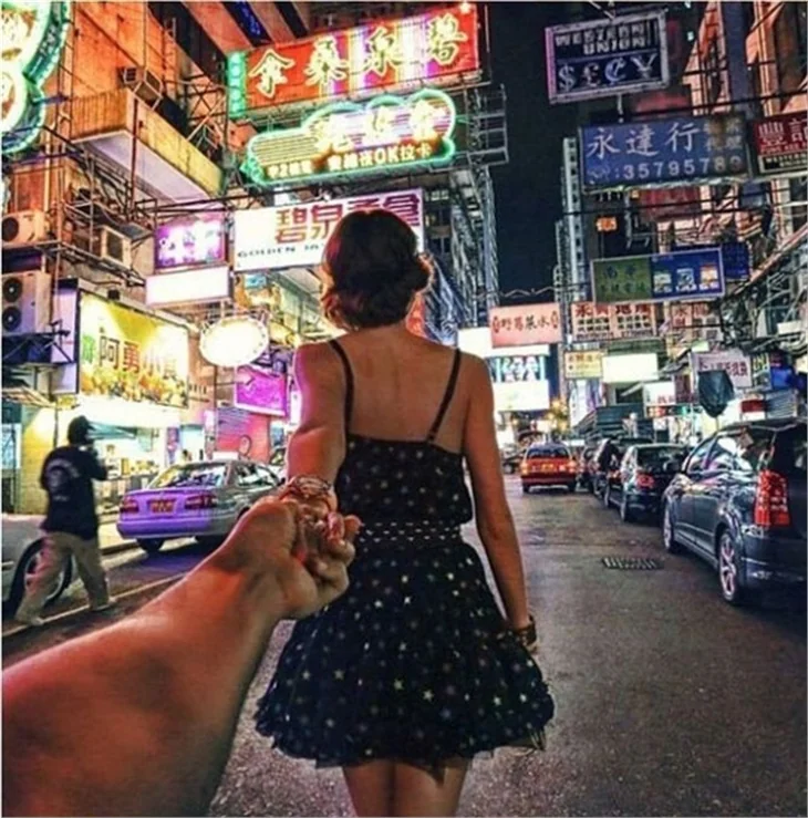 Dünya turunda tut elimi fotoğrafları...